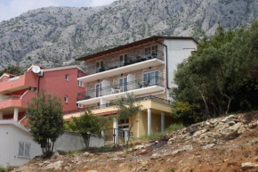 Apartments with a parking space Zivogosce - Porat, Makarska - 6700, Igrane